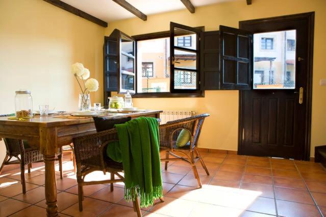 Apartamentos Santillana Del Mar Zewnętrze zdjęcie