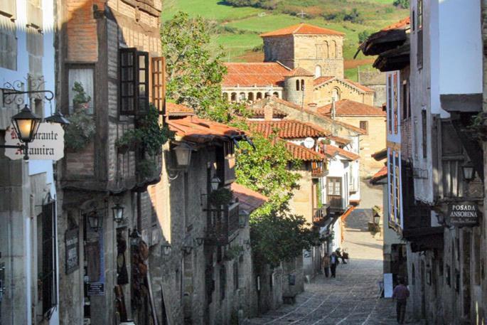 Apartamentos Santillana Del Mar Zewnętrze zdjęcie